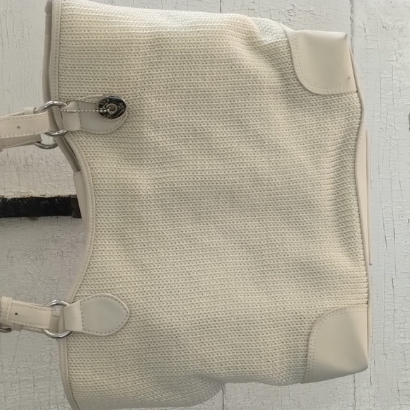 #5 PRICE REDUCED x2 Ivory THE SAK Crochet- Look Bag w magnetic closure - Picture 3 of 16